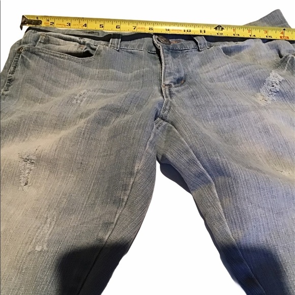 Seven7 Light Wash Skinny Easy Fit Jeans - Picture 8 of 9
